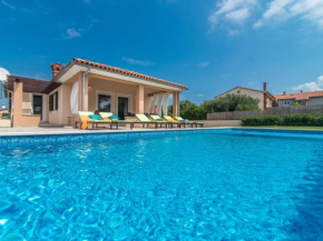 Stylish Villa in Li njan with Swimming Pool
